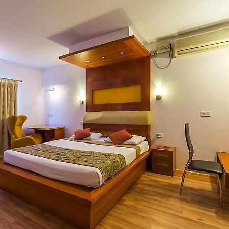 Hotel Riverside Resort y Spa Kumbakonam Exterior foto