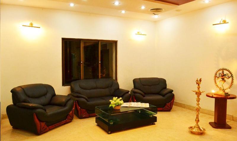 Hotel Riverside Resort y Spa Kumbakonam Exterior foto